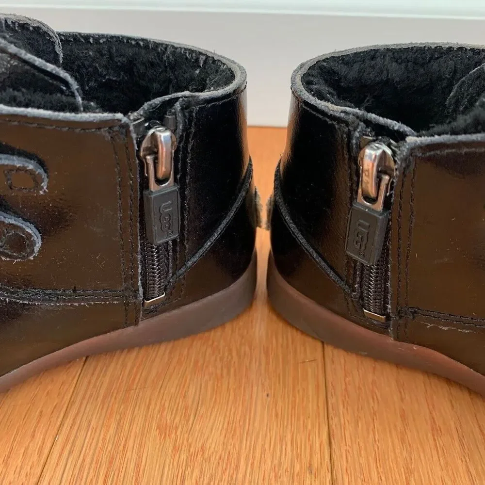 Ugg Toddler Size 10 Black Patent Leather‎ Bootie Warm Sheep Fur Lined 1013414T